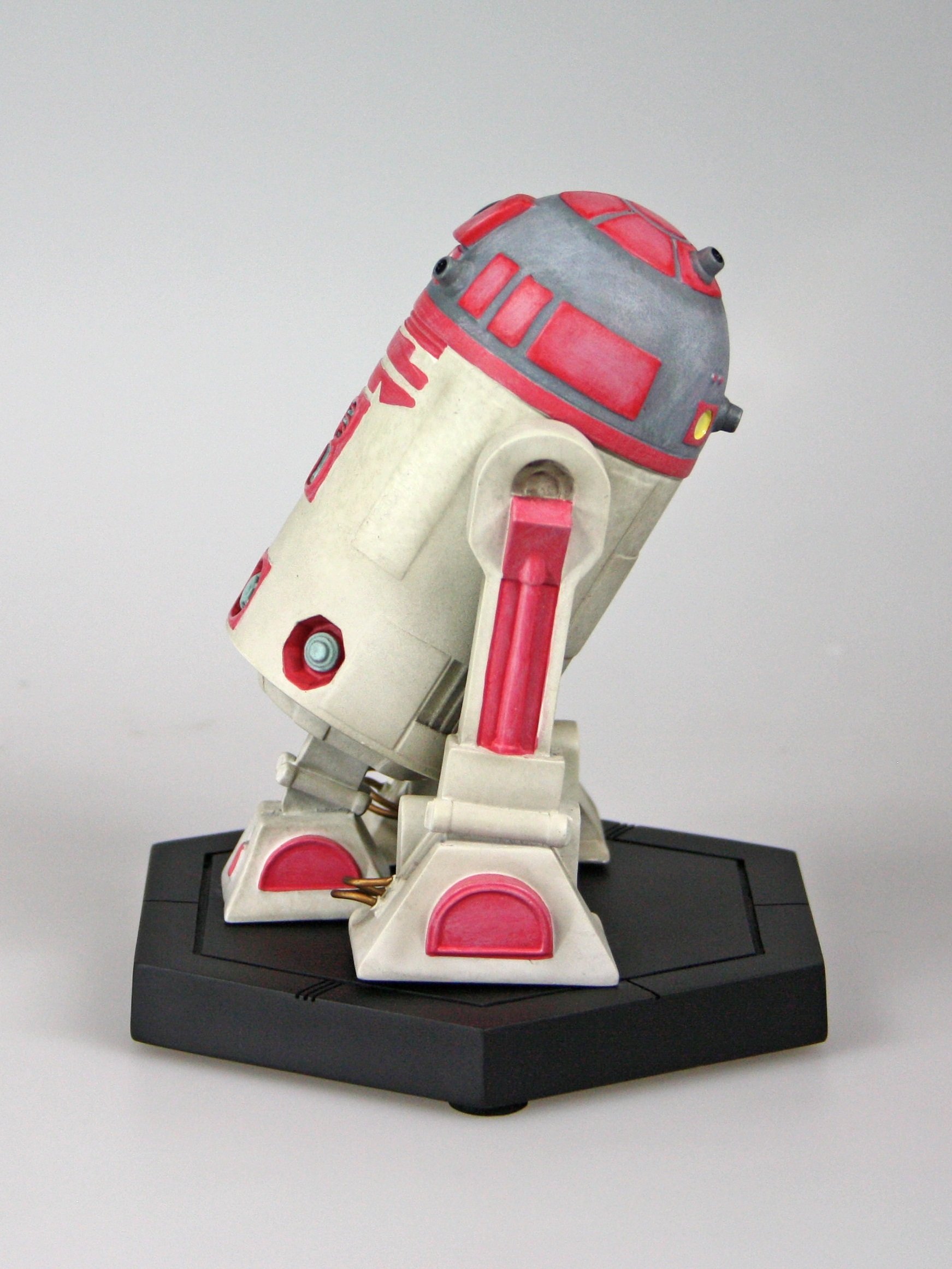 Amazon.co.jp: スター・ウォーズ R2-KT(クローン・ウォーズ版) : おもちゃ